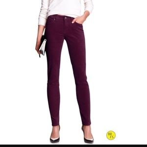 Skinny fit Corduroy Pants in Purple Fig